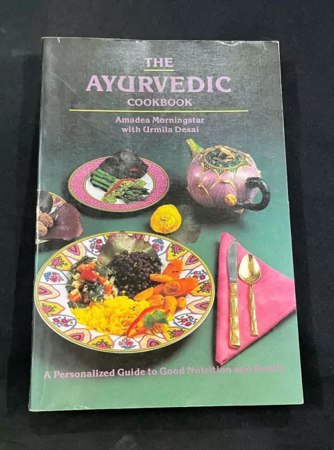 The Ayurvedic Cookbook - Amadea Morningstar - Urmila Desai - Precio LIbro - Editorial Lotus Press - ISBN: 9780914955061 (texto en Inglés)