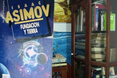 Fundación Y Tierra - Isaac Asimov - Plaza & Janés - ISBN 10: 8401491363 - ISBN 13: 9788401491368