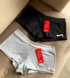 Boxer Dama Ronge