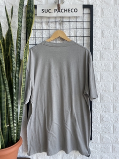 REMERA CONCEPTS T.XL GR (E18245) en internet