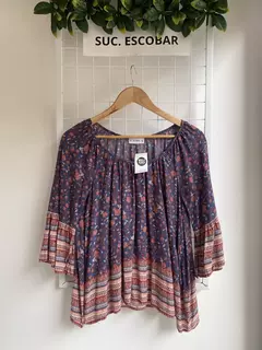 BLUSA PULL & BEAR FL T.S AZ (27952)