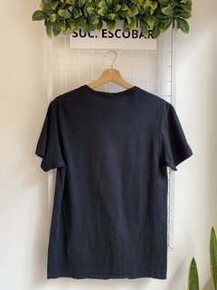 REMERA CHEMISTRY NUEVA T.M NE (E18058) en internet