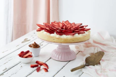 Torta de frutillas con sablé en internet