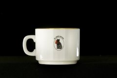 Taza de té con plato