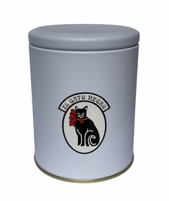 Latas Medianas "El Gato Negro" en internet