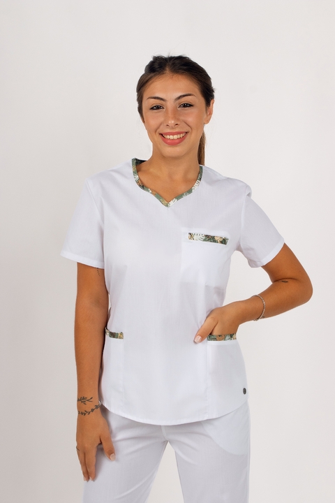 Ambo Emilia Safari