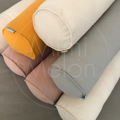 Almohadones rollo / caramelo tusor color - Mimi Melón Deco