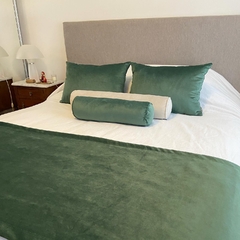 Almohadones y Pie de Cama - comprar online