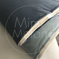 ACOLCHADO REVERSIBLE TUSOR AZUL AERO/Crudo - Mimi Melón Deco