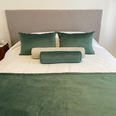 Almohadones y Pie de Cama - comprar online