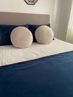 Imagen de Almohadones y Pie de Cama