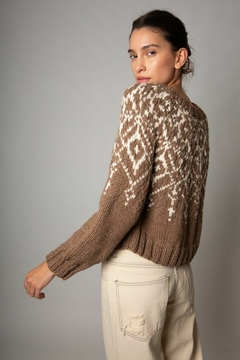 sweater Chamonix tostado llama -PRE ORDER ENTREGAS DURANTE LA SEGUNDA QUINCENA DE ABRIL - timossitejidos