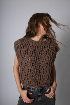 chaleco Orleans mocha lana merino - PRE ORDER - Entregas a fines de Marzo
