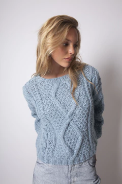 sweater Quequen celeste en internet