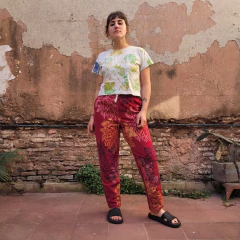 Pantalón Cicuta bordó hojas en internet
