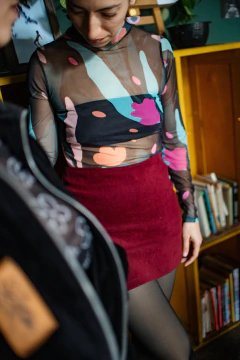 Poleras de microtul estampadas “Lo Que Florece” - comprar online