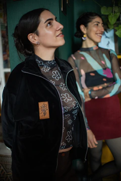 Imagen de Poleras de microtul estampadas “Lo Que Florece”