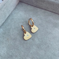 Aros Luxxe Love Gold - Acero dorado Y21.E