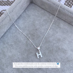 Dije Inicial Cristal de 1 cm - Plata 925 J9 bis en internet