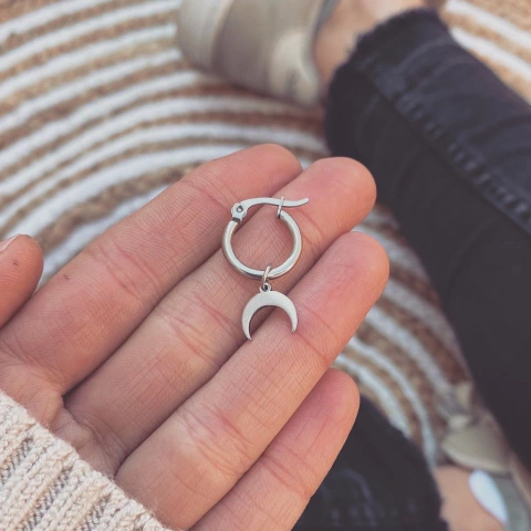 Argollita dije Lunik - Acero quirúrgico W11.F