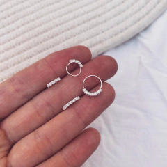 Aro mini blafk (Abre para el costado) - Plata 925 + Cristales C11.i - tienda online