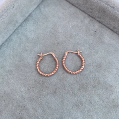 Aros Twist Rose - Plata 925 bañada en rose en internet