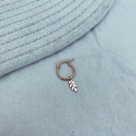 Argollita laurel gold - Acero dorado Y16