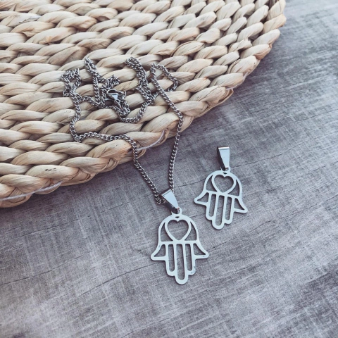 Collar Hamsa Amor - Acero quirúrgico H8 bis