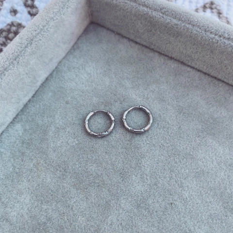 Aros Luxxe Detail - Acero quirúrgico Y22.D