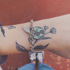 Pulsera Ganas de viajar - Acero quirúrgico Y1 en internet