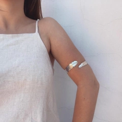 Brazalete Pluma Plateado - Acerado L3 bis - comprar online