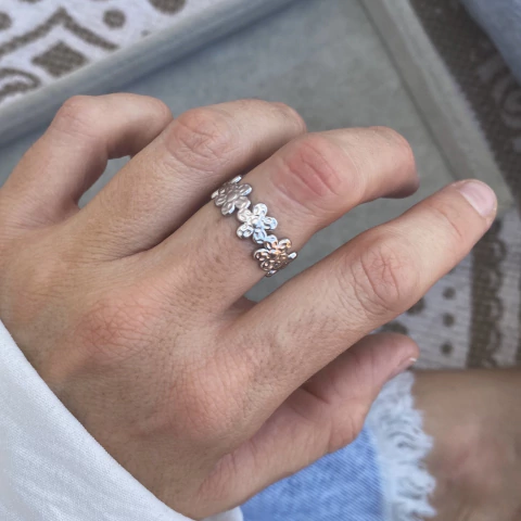Anillo Regulable Flores text - Acero quirúrgico AN - comprar online