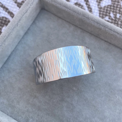 Pulsera Mediana rayitas - Acero quirúrgico G5 bis - comprar online