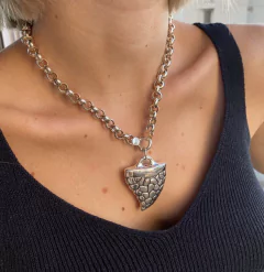 DIJE COLMILLO ELECTRO