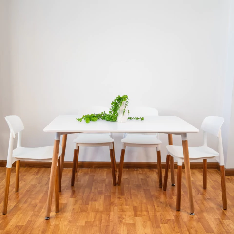 Juego De Comedor Mesa Eames Madera 140 X 80 + 4 Sillas Milan - comprar online
