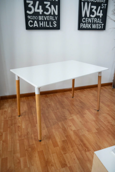 Mesa Nordica Eames Rectangular Comedor 140 X 80 - OUTLET