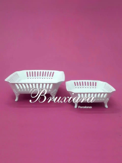 Travessa Quadrada Vazada c/pés