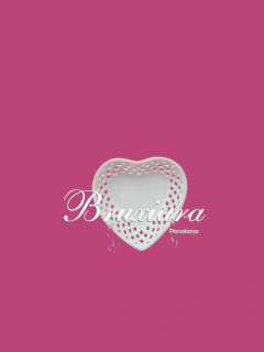 Pratinho Fundo Coração c/Filete Ouro - Bruxiara Porcelanas