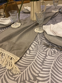 Mantel de Gabardina Acrilica Antimanchas Diseño Propio Grey Palm - comprar online