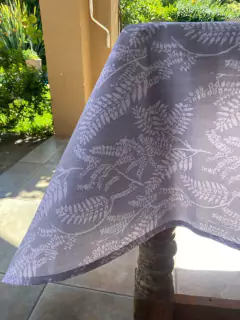 Mantel de Gabardina Acrilica Antimanchas Helecho gris Diseño Exclusivo en internet