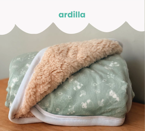 MANTA PLUSH + CORDERITO (con zapatitos de Regalo) - comprar online