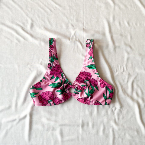 Top con argolla Hanelei