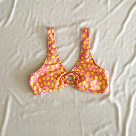 Top con argolla Arashi