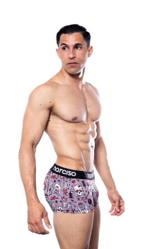 JAMES URBAN - S 2026 - (copia) on internet