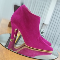 Botitas Lisboa gamuzado fucsia en internet