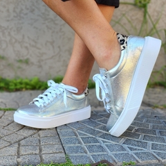 Zapatillas Buenos Aires metalizado plata en internet