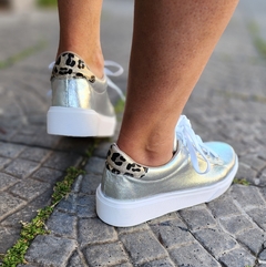 Zapatillas Buenos Aires metalizado plata - comprar online