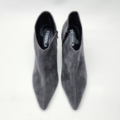 Botitas Lisboa gamuzado gris topo - comprar online