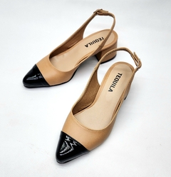 Stilettos tipo Chanel modelo COCÓ beige y charol negro