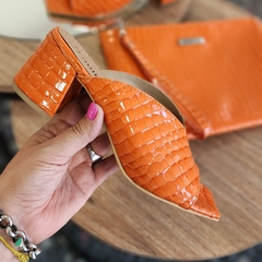 Sandalias VALENTINA croco charol naranja Ed especial